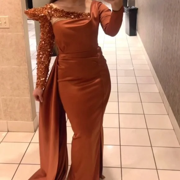 Prom dress size 8 - Picture 4 of 16